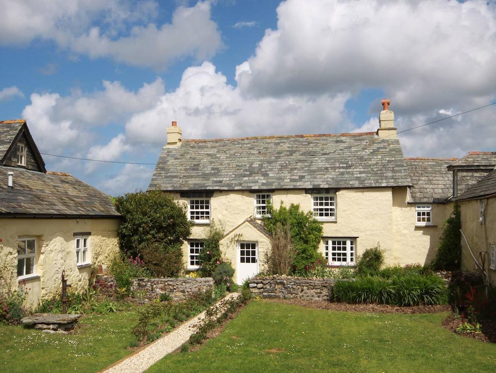 Higher Tresmorn Farm Bed & Breakfast Crackington Haven Eksteriør bilde